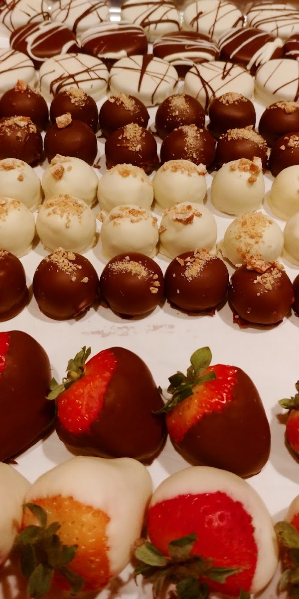 Shawnigan House Coffee + Chocolate Photos 2